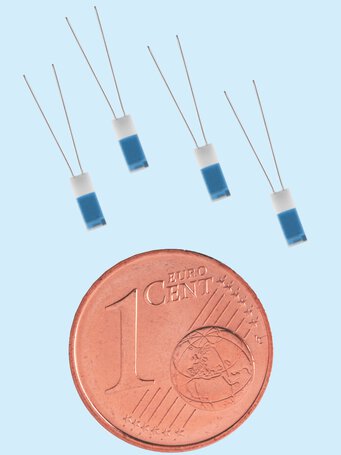 Größenvergleich eines Pt100-Sensors