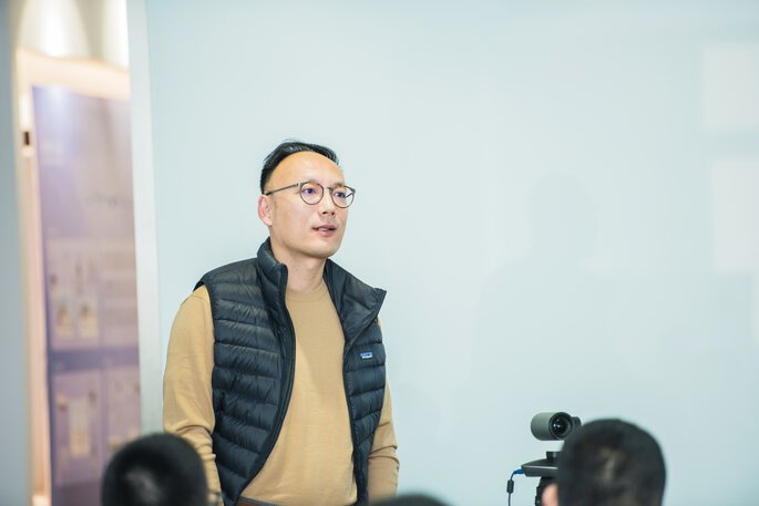 久茂中国销售总监吴晓伟先生