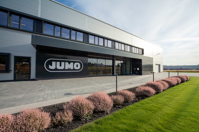 Eingangsbereich des JUMO Sensilo Werks
