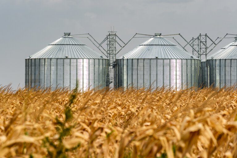 silos