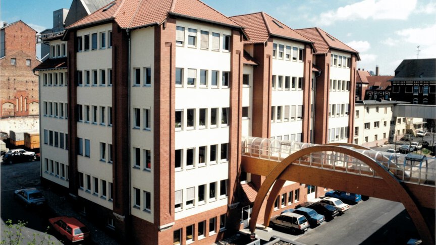 New building of JUMO, 1991