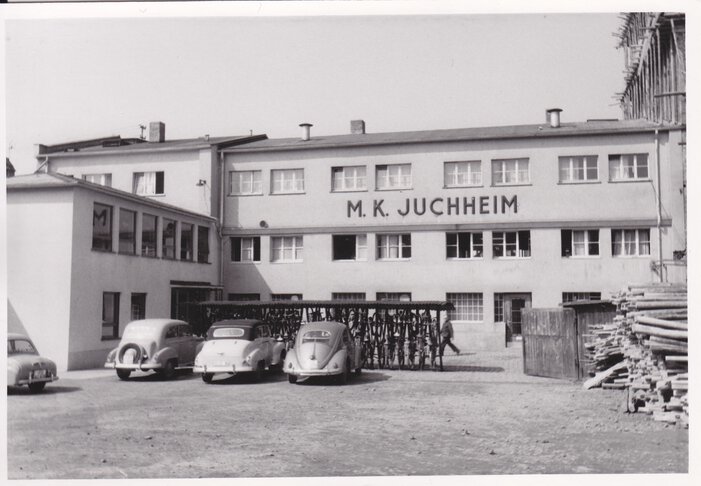 Primer edificio de M-K-Juchheim