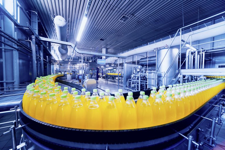 Beverage filling line