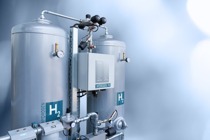 Generering av hydrogen gjennom elektrolyse