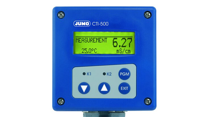 Compact inductive conductivity transmitter