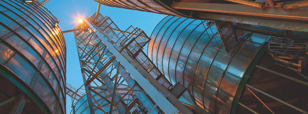 monitoring the scraper bearing temperature in the gypsum silo