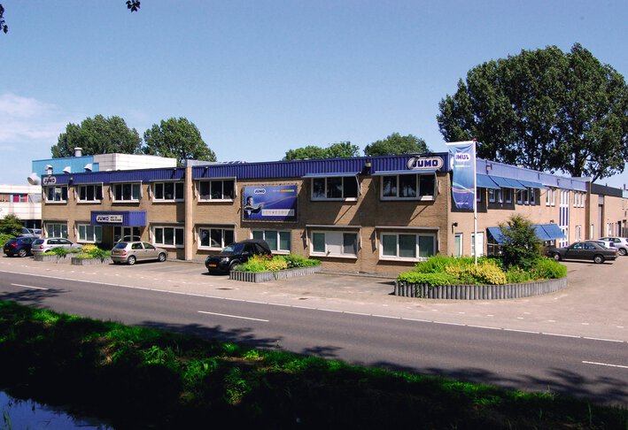 JUMO verhuist naar de huidige locatie in Weesp
